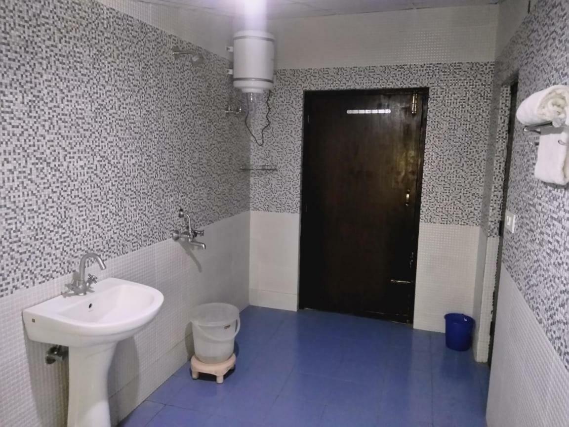 Hotel Gulmarg Mussoorie Buitenkant foto