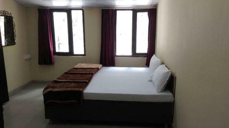 Hotel Gulmarg Mussoorie Buitenkant foto